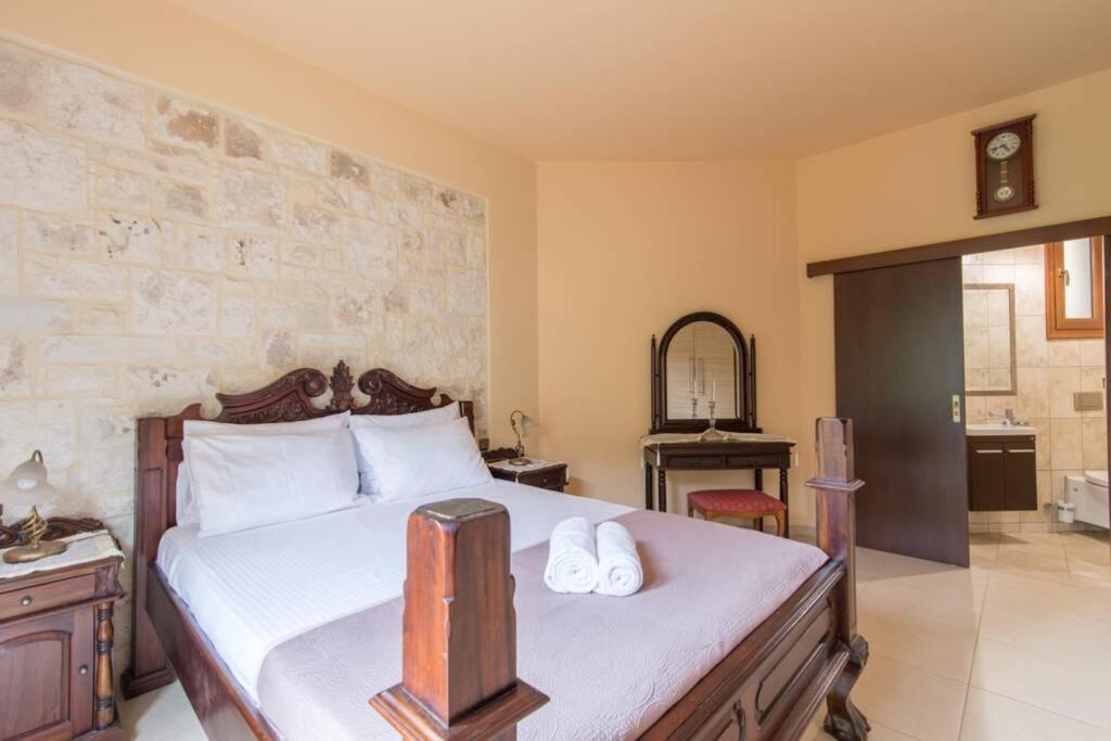Heraklion Comfy House With Mountain View Экстерьер фото