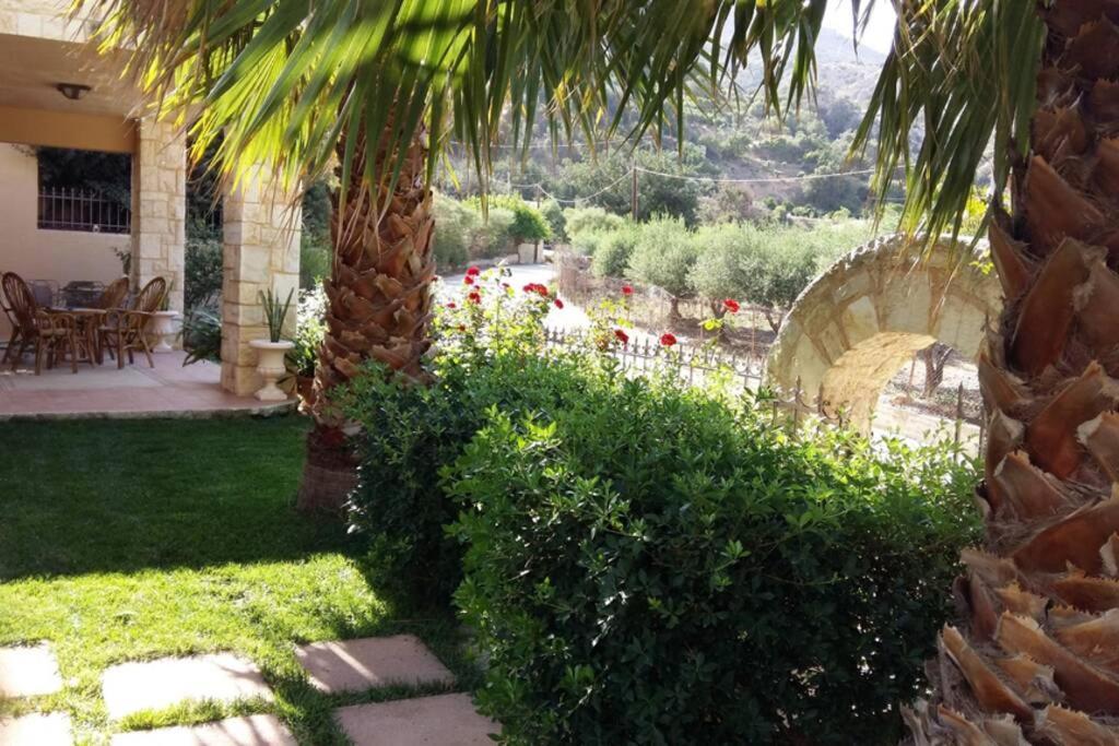 Heraklion Comfy House With Mountain View Экстерьер фото