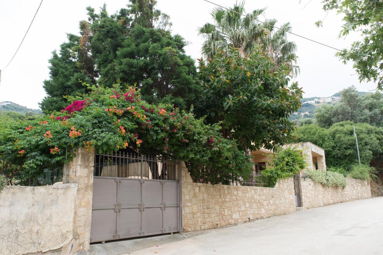 Heraklion Comfy House With Mountain View Экстерьер фото