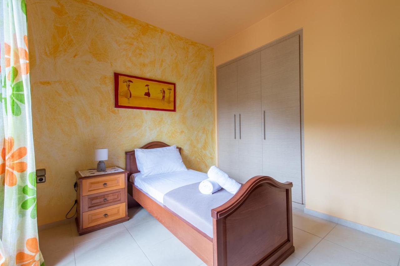 Heraklion Comfy House With Mountain View Экстерьер фото