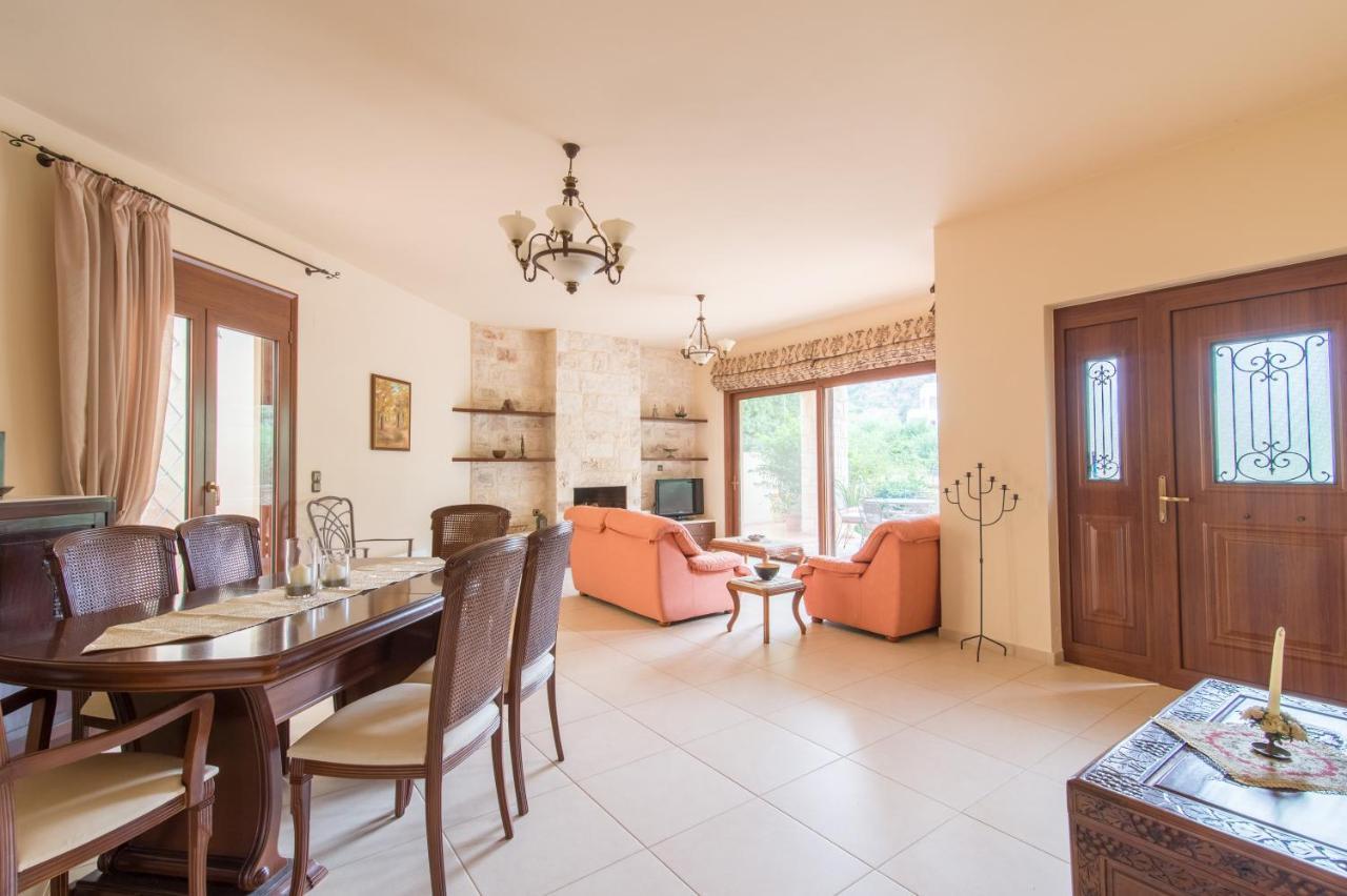 Heraklion Comfy House With Mountain View Экстерьер фото